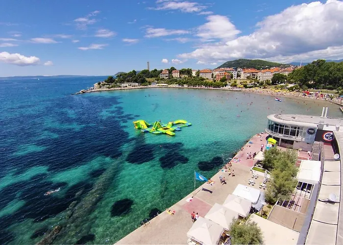 With Wifi - 14868 شقة *